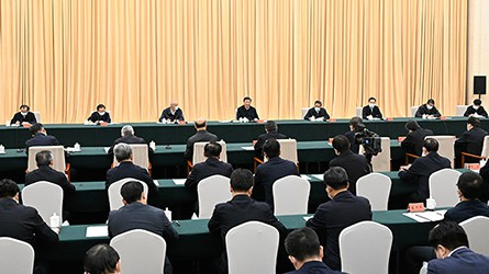 習近平在河北考察并主持召開深入推進京津冀協同發展座談會